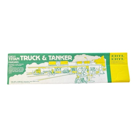 Ertl Chevy Titan Truck and Tanker Die Cast BP Gasoline 1:25  BP Ertl Chevy Titan Truck and Tanker‎ Die Cast